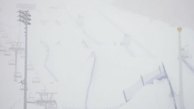 '멀티메달' 노리는 유승은 스노보드 슬로프스타일 결선, 폭설로 연기