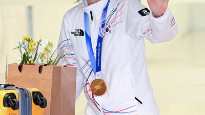 심석희 '밝은 모습으로 손인사' [포토]