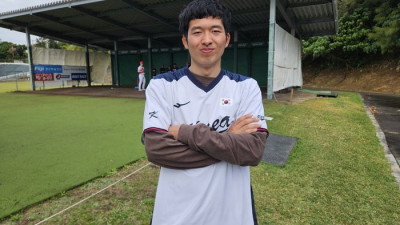 “NPB보다 KBO!” 韓대표팀 응원하는 일본인 팬…“빨리 ABS 도입됐으면 좋겠다” [SS오키나와in]