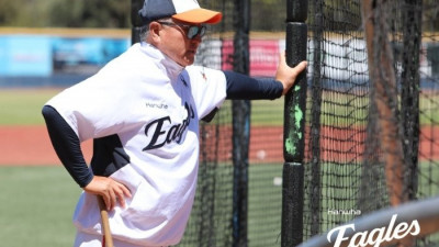 “(심)우준 타이밍 좋아졌다” 김경문 감독의 미소…한화, 연습경기 3연승, 외인 원투펀치도 ‘순항’ [SS오키나와in]