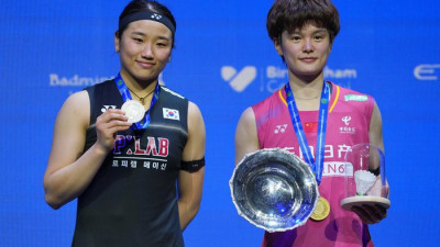 열 번 찍어 안세영 넘은 왕즈이...여자 배드민턴 진정한 ‘투톱’ 대결 시작됐다 [2026 전영오픈]