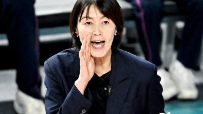 봄배구 확정에도 시선은 경기력… 흥국 요시하라 “업다운 심해… 다 같이 열심히 해야 ”