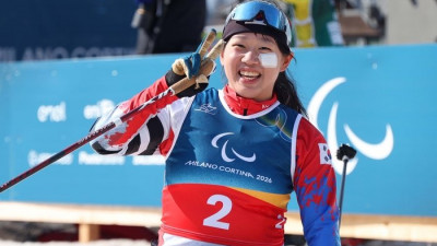 ‘2등 해도 스마일’ 김윤지, 역대 최초 ‘금1·은1’ 또 역사…“의현삼촌이 길 열어준 덕분” [2026 밀라노]