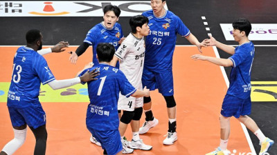 ‘삼각편대 39득점 합작’ 한국전력, OK저축은행 셧아웃 격파하고 3위 ‘재탈환’