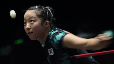탁구 신유빈, WTT 충칭 8강 탈락… ‘천적’ 왕이디에 석패