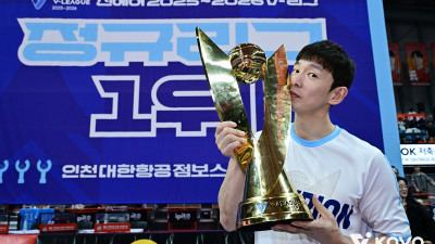 남자부는 한선수 독주, 여자부는 모마-실바 ‘2파전’...2025∼2026 V리그 정규리그 MVP는 누구 품에? [남정훈의 오버 더 네트]