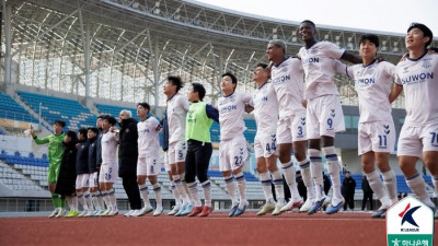 우려·걱정 지운 박건하 감독의 ‘체질’ 개선…대구·수원삼성에 가려진 ‘9골·3연승’ 수원FC, 공격축구 재무장