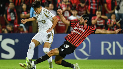 팬들 가슴 후벼 판 손흥민 ‘살인 태클’ 그 후…끝은 따뜻한 포옹 ‘해피엔딩’