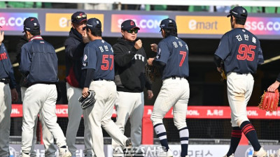 ‘봄바람 제대로 탔다’ 롯데, 13번째 시범경기 우승…김태형 감독 “정규시즌 원동력 삼길” [SS문학in]