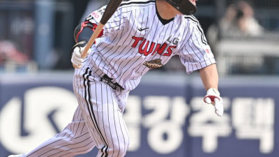 [포토] 문성주 ‘병살타를 치다니’