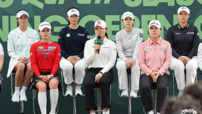 롯데 모자 쓴 유현조 “더 현대 서울 고객에게 우승 공약 하라고요?” [미디어데이]