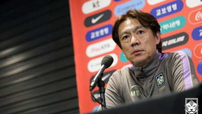 ‘중원 줄부상’ 홍명보호, 악재 속 해답 현장에 있다 “MF 조합+빠른 공수전환 유심히 볼 것” [SS 밀턴 케인즈 현장]