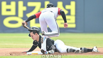 [포토]KT 최원준, 도루 실패 아웃