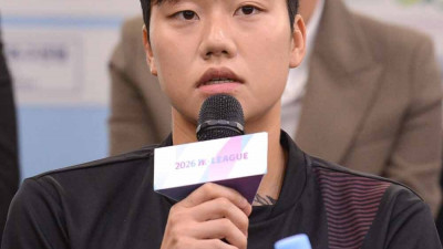 [SW포토]여자축구 인천현대제철 주장 김민정