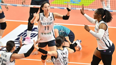 [포토] 환호하는 도로공사 김세빈