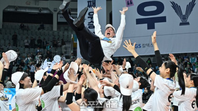 [포토] 이영택 감독 ‘날아갈 거 같아’