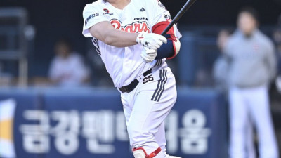 “빨리 팀에 도움 되겠다” 양의지, 시즌 첫 타점에도 웃지 못했다→‘캡틴’의 반등 다짐 [SS잠실in]