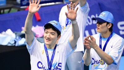 전치 8주 진단받고 4주만에 돌아왔던 ‘캡틴’ 정지석의 남다른 책임감, ‘역대급‘ 챔프전에서도 대한항공을 버티게 해준 원동력이었다 [남정훈의 오버 더 네트]