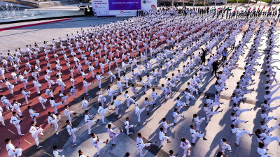 ‘2026명 한자리에’… 타슈켄트 세계태권도청소년선수권 분위기 달군 초대형 플래시몹