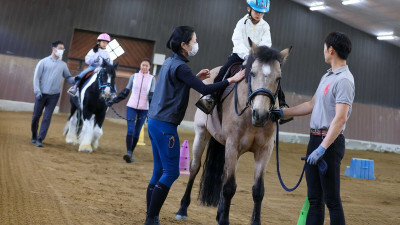 한국마사회, 의료진과 ‘재활승마’ 효용성 검증…우희종 “의료기관 협력 강화할 것”