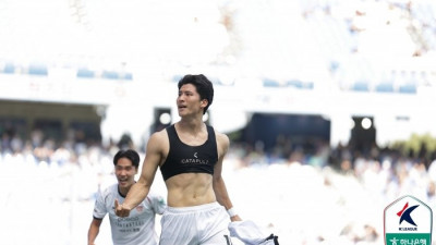 포항 조상혁 ‘동해안 더비’ KO펀치, 추가 시간 1-0 결승포…울산 시즌 첫 연패 수렁